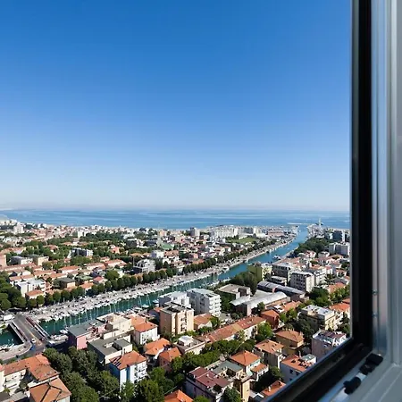 Nuvola 24, Luxurious With Sea View Apartment Rimini