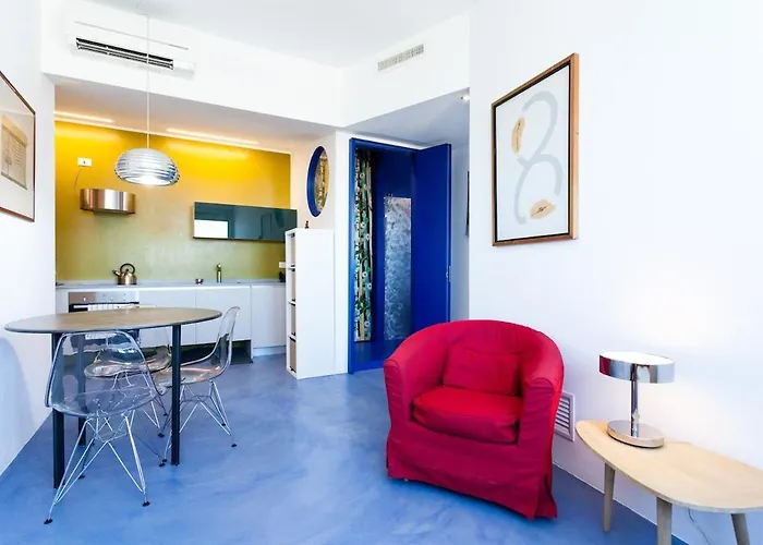 Nuvola 24, Luxurious With Sea View Apartment